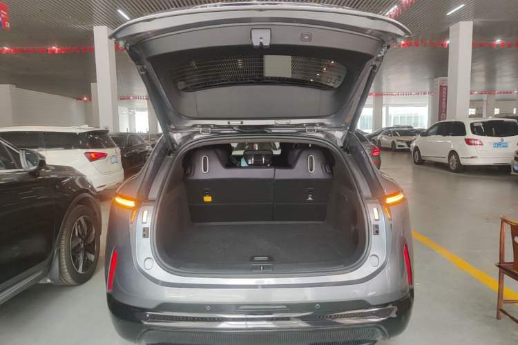 Used Avatr 07 2026 Ultra Pure-Electric All-Wheel-Drive Version Trunk