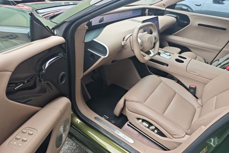 Used Avatr 07  Driver Seat