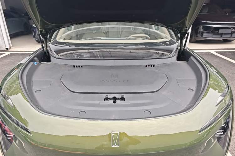 Used Avatr 07  Engine Bay