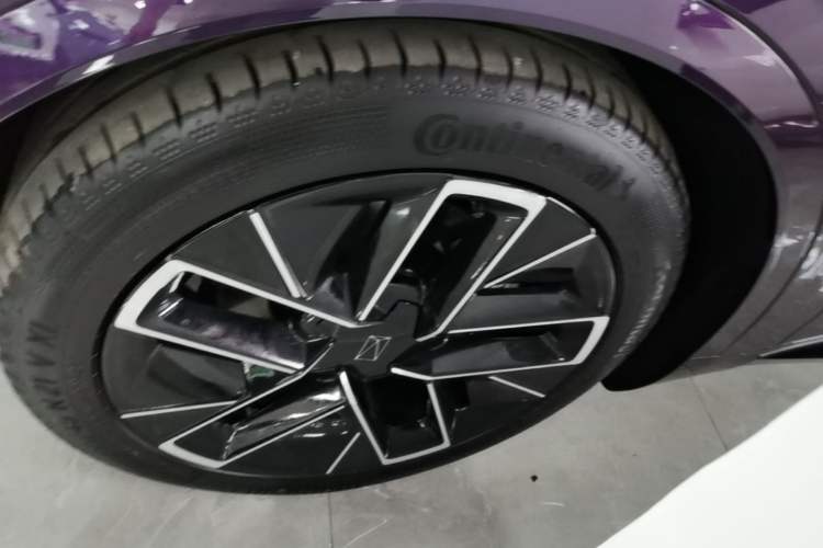 Used Avatr 07 2026 Ultra Pure-Electric All-Wheel-Drive Version Left Front Wheel Hub
