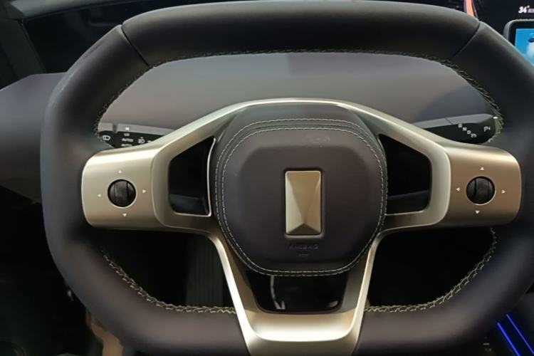 Used Avatr 07 2026 Ultra Pure-Electric All-Wheel-Drive Version Steering Wheel