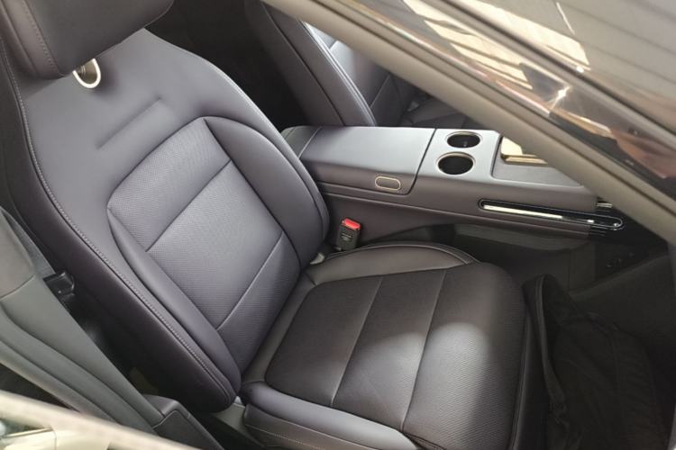 Used Avatr 07 2026 Ultra Pure-Electric All-Wheel-Drive Version Right Front Seat