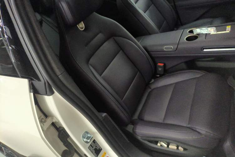 Used Avatr 07 2026 Ultra Pure-Electric All-Wheel-Drive Version Right Front Seat