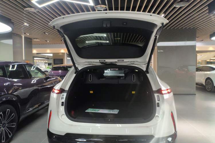 Used Avatr 07 2026 Ultra Pure-Electric All-Wheel-Drive Version Trunk