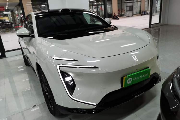 Used Avatr 07 2026 Ultra Pure-Electric All-Wheel-Drive Version Front Right 45 Deg