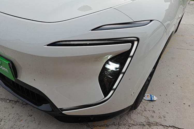 Used Avatr 07 2026 Ultra Pure-Electric All-Wheel-Drive Version Left Front Headlight