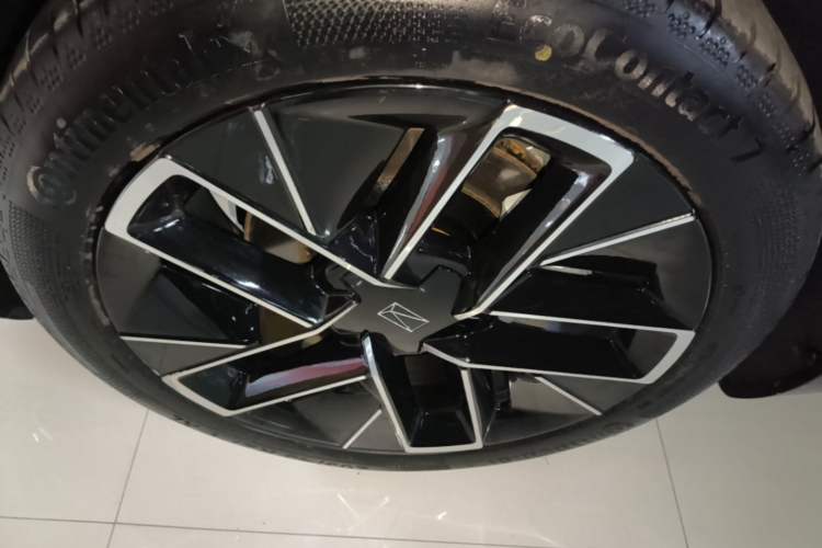 Used Avatr 07 2026 Max+ Pure-Electric Version Left Front Wheel Hub