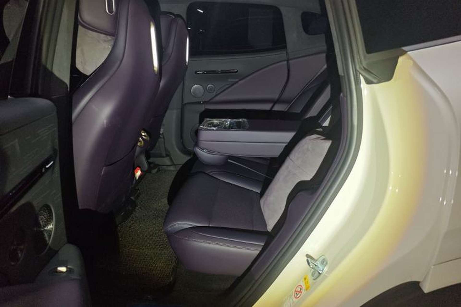 Used Avatr 07 2026 Ultra Range-Extended Version Left Rear Seat
