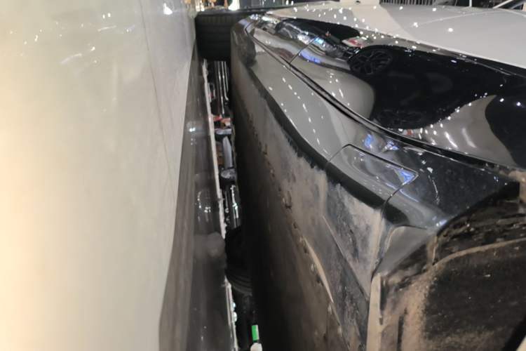 Used Avatr 07 2026 Ultra Pure-Electric All-Wheel-Drive Version Left Side Sill