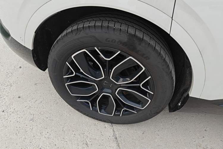 Used Avatr 07 2026 Ultra Pure-Electric All-Wheel-Drive Version Right Rear Wheel Hub
