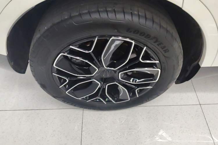 Used Avatr 07 2026 Ultra Pure-Electric All-Wheel-Drive Version Right Rear Wheel Hub