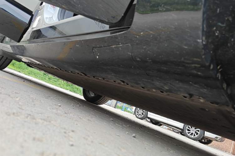 Used Avatr 07 2026 Ultra Pure-Electric All-Wheel-Drive Version Right Side Sill