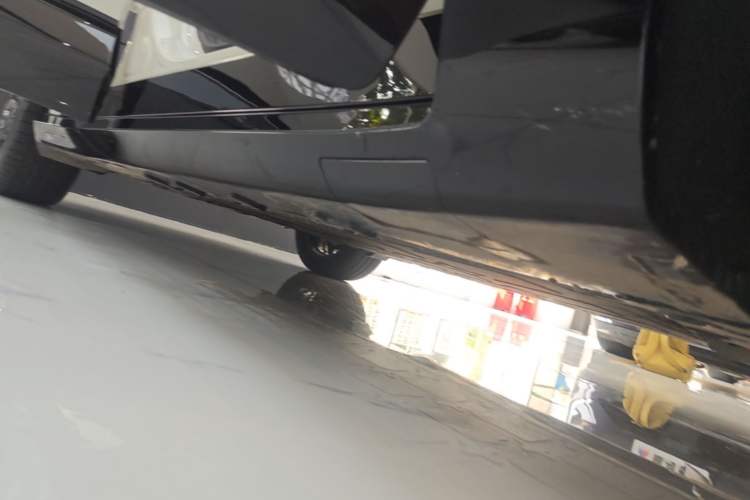 Used Avatr 07 2026 Max+ Range-Extended Version 52.01kWh Right Side Sill