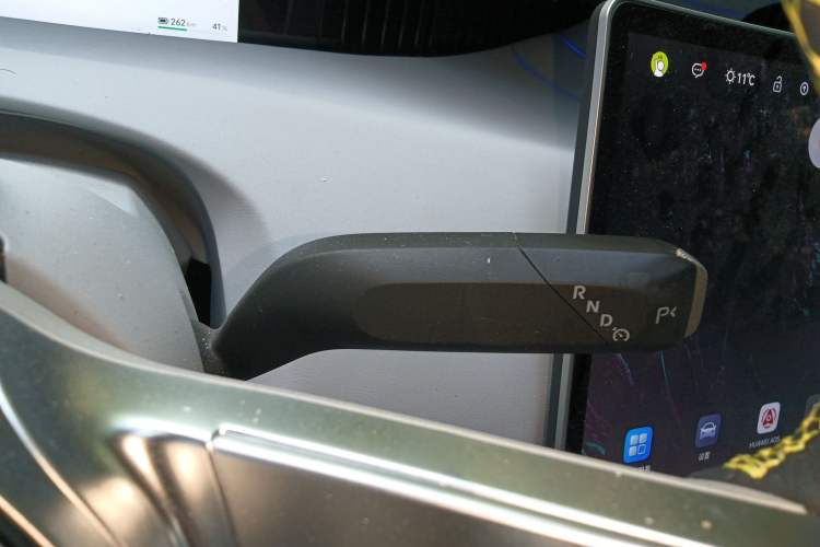 Used Avatr 11 2023 Harmony 90-degree Rear-wheel Drive Edition Gear Lever