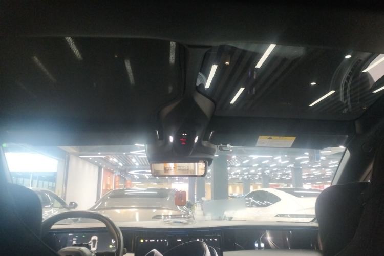 Used Avatr 11 2022 011 MMW Collaboration Limited Edition Headliner