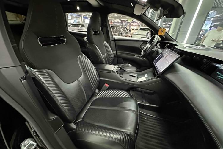 Used Avatr 11 2022 011 MMW Collaboration Limited Edition Interior 2