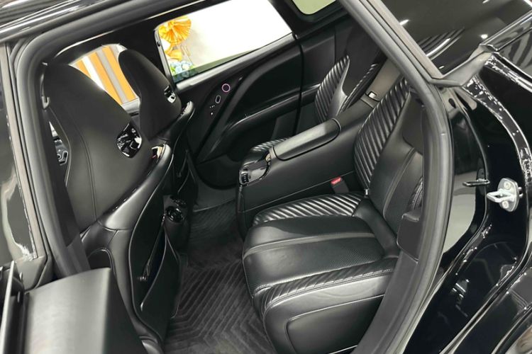 Used Avatr 11 2022 011 MMW Collaboration Limited Edition Interior 5