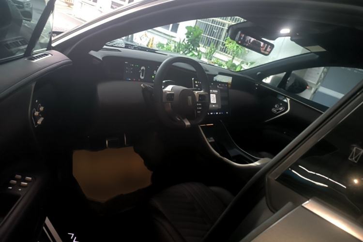 Used Avatr 11 2022 Ultra-Long Range Dual-Motor Luxury Edition 4 Seats Driver Seat