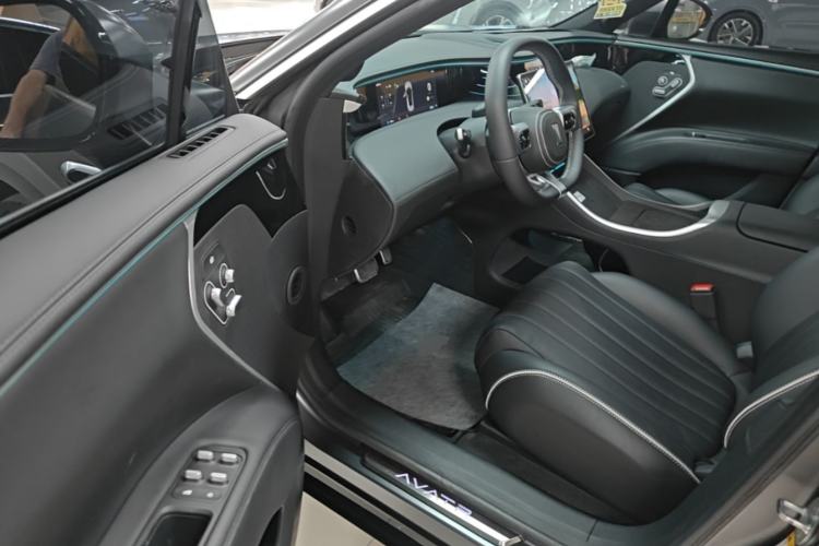 Used Avatr 11 2022 Long-Range Dual-Motor Version 5 Seats Driver Seat