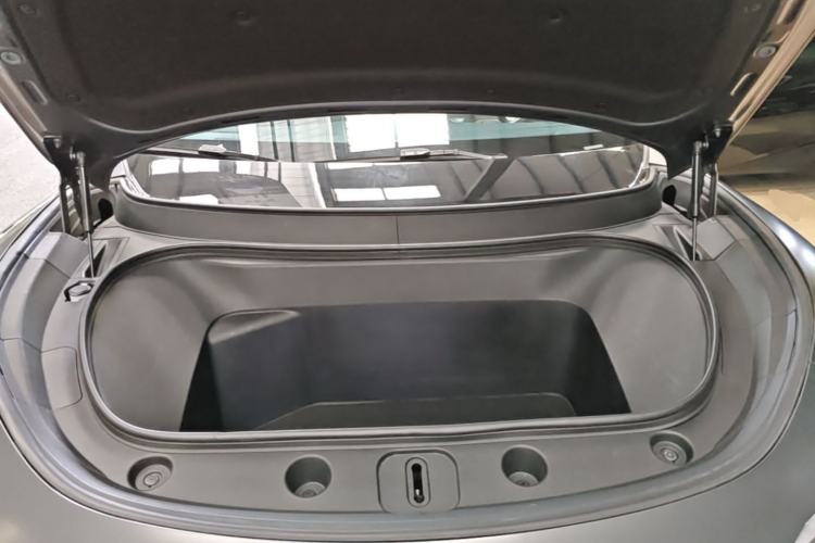 Used Avatr 11 2022 Long-Range Dual-Motor Luxury Edition 5 Seats Engine Bay