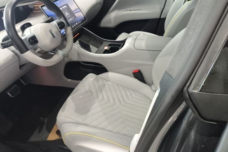Used Avatr 11 2022 Ultra-Long Range Dual-Motor Luxury Edition 4 Seats Left Front Seat