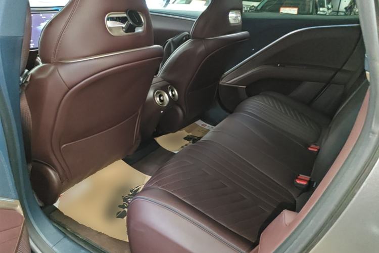 Used Avatr 11 2022 Long-Range Dual-Motor Luxury Edition 5 Seats Left Rear Seat