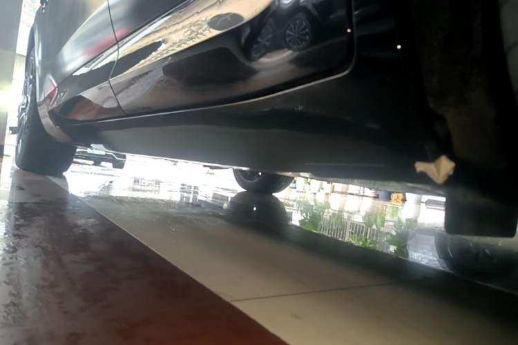 Used Avatr 11 2022 Ultra-Long Range Dual-Motor Luxury Edition 4 Seats Left Side Sill