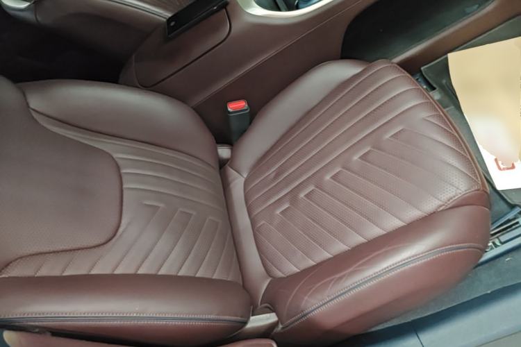 Used Avatr 11 2022 Long-Range Dual-Motor Luxury Edition 5 Seats Right Front Seat