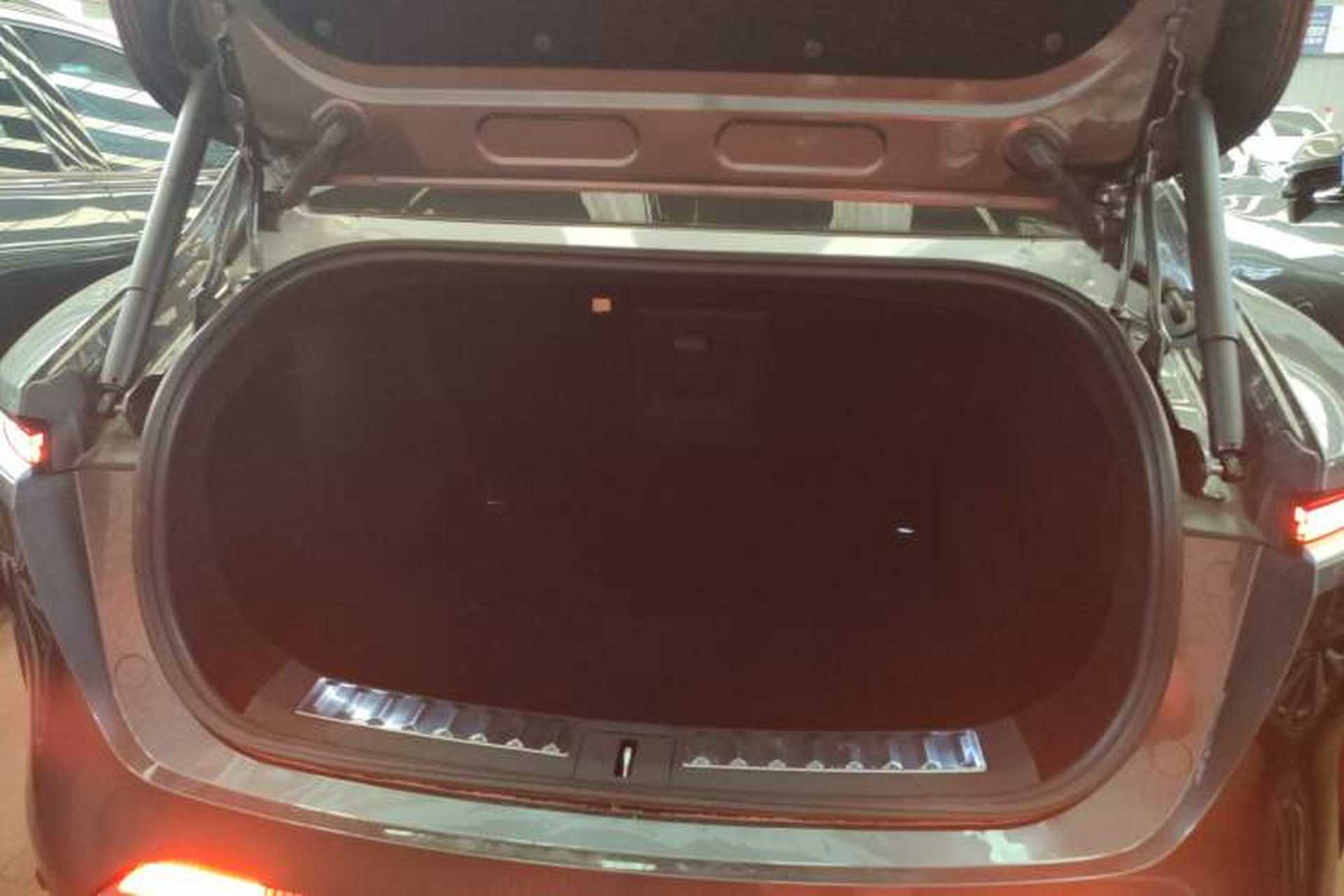 Used Avatr 11 2022 Long-Range Dual-Motor Luxury Edition 5 Seats Trunk