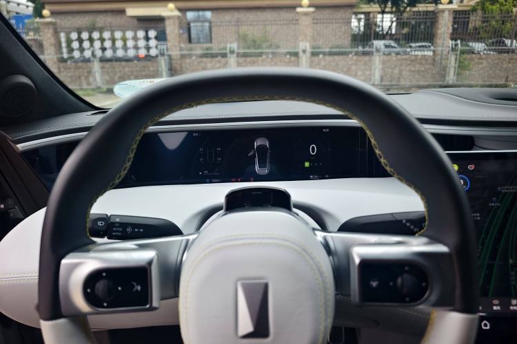 Used Avatr 11 2022 Long-Range Dual-Motor Luxury Edition 4 Seats Engine Bay