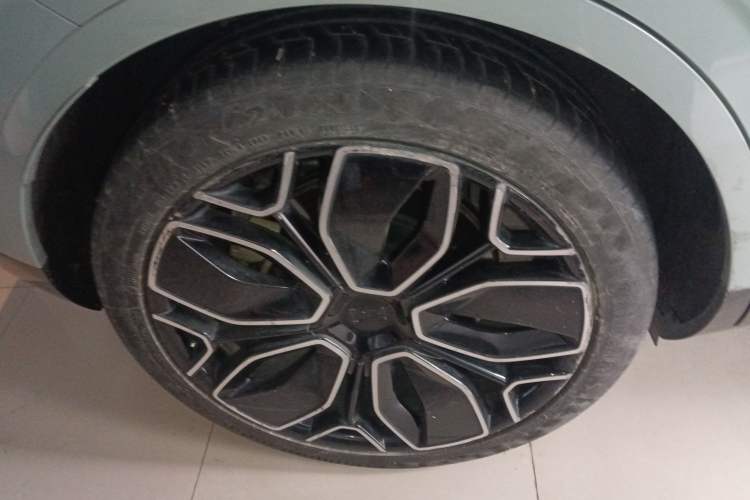 Used Avatr 11 2022 Ultra-Long Range Dual-Motor Luxury Edition 4 Seats Exterior 5