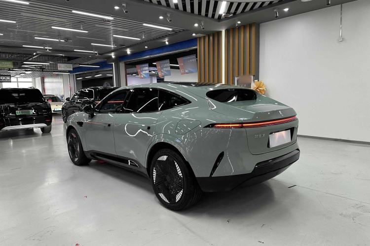 Used Avatr 11 2022 Long-Range Dual-Motor Luxury Edition 5 Seats Exterior 8