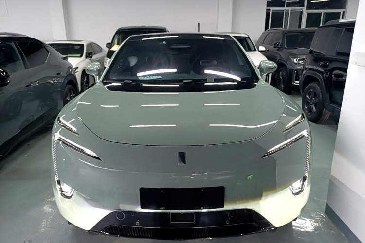 Used Avatr 11 2022 Long-Range Dual-Motor Luxury Edition 5 Seats Front