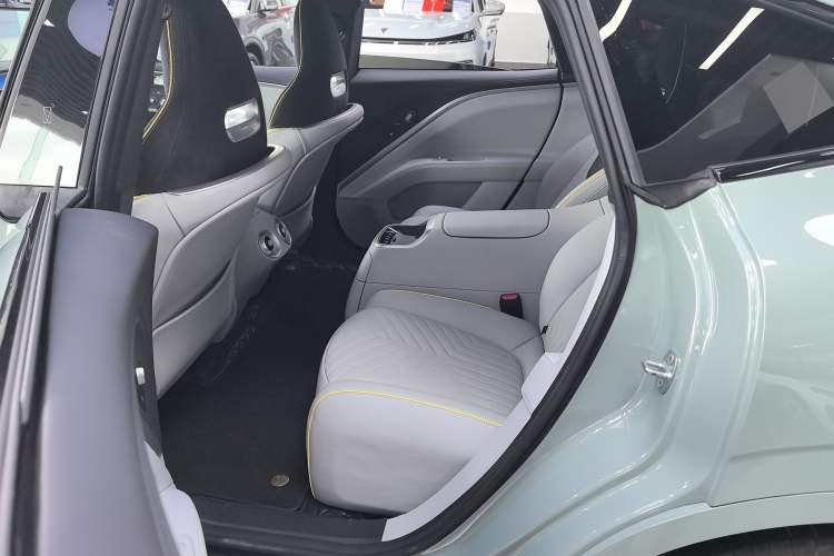 Used Avatr 11 2022 Long-Range Dual-Motor Luxury Edition 4 Seats Interior 2