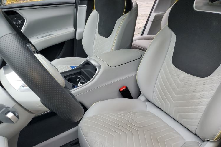 Used Avatr 11 2022 Long-Range Dual-Motor Luxury Edition 4 Seats Left Front Seat