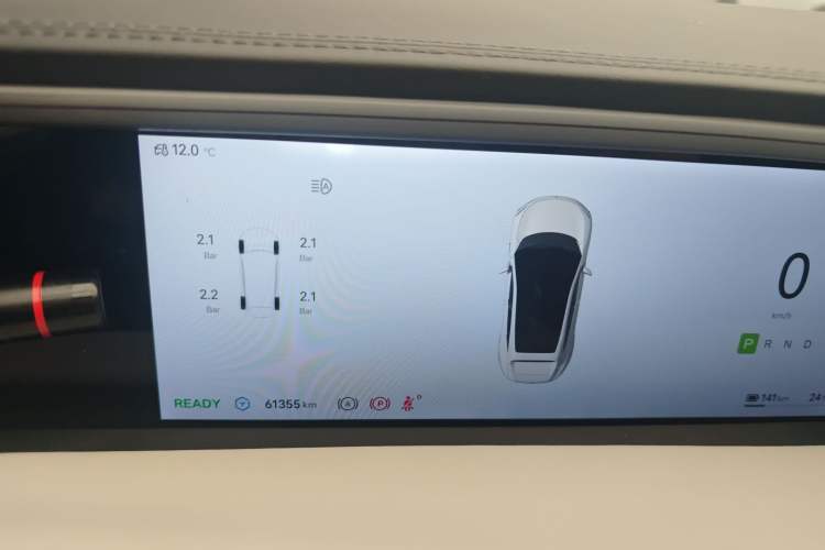 Used Avatr 11 2022 Long-Range Dual-Motor Version 5 Seats Odometer Close Up