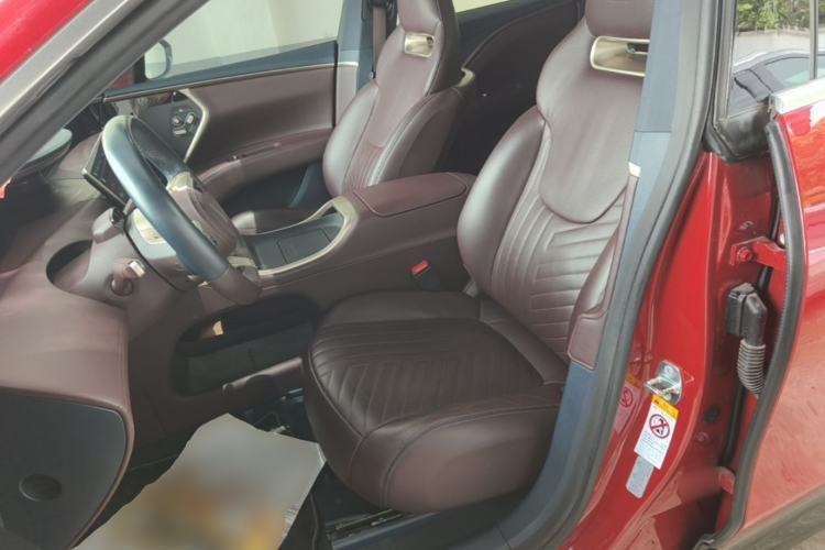 Used Avatr 11 2022 Long-Range Dual-Motor Luxury Edition 5 Seats Left Front Seat