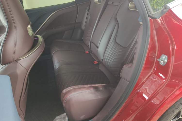 Used Avatr 11 2022 Long-Range Dual-Motor Luxury Edition 5 Seats Left Rear Seat