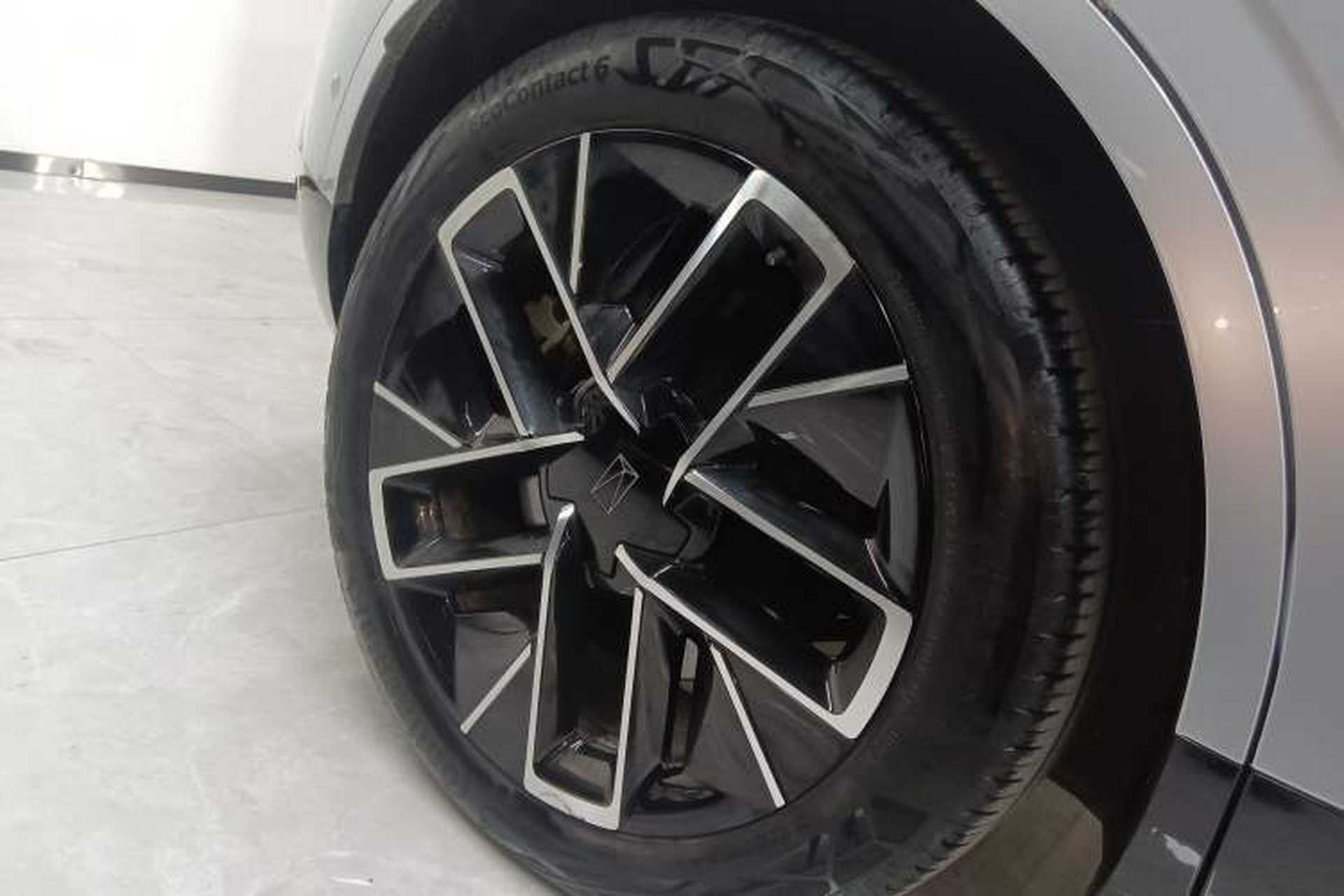Used Avatr 11 2022 Long-Range Dual-Motor Luxury Edition 4 Seats Right Rear Wheel Hub