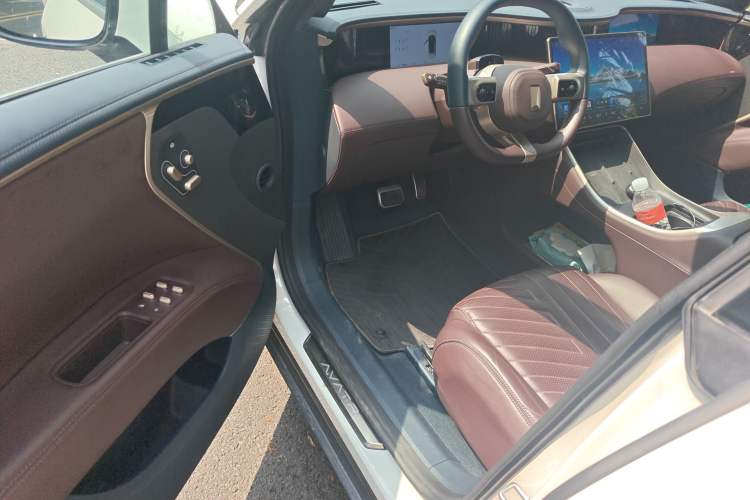 Used Avatr 11 2022 Long-Range Dual-Motor Luxury Edition 4 Seats Driver Seat