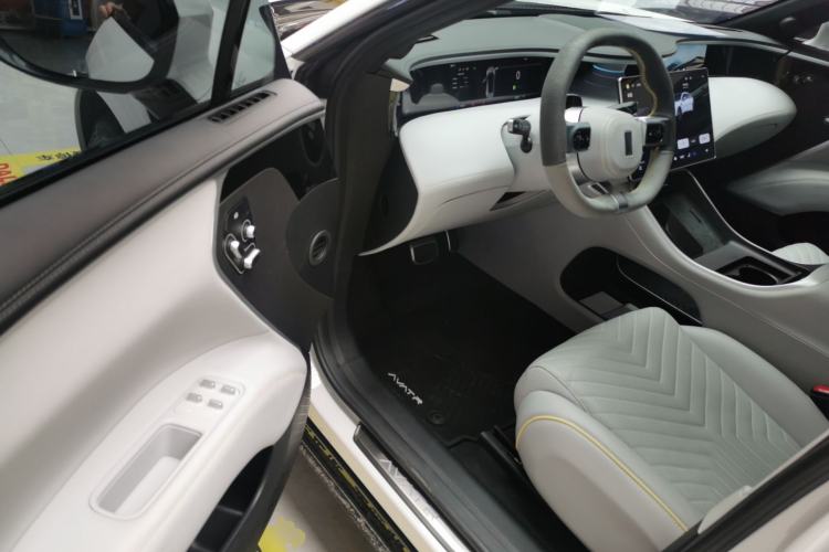 Used Avatr 11 2022 Long-Range Dual-Motor Luxury Edition 4 Seats Driver Seat