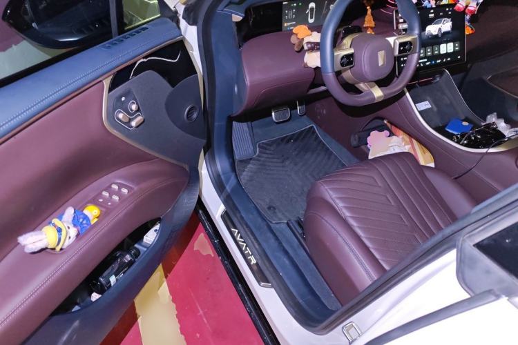 Used Avatr 11 2022 Long-Range Dual-Motor Luxury Edition 5 Seats Driver Seat