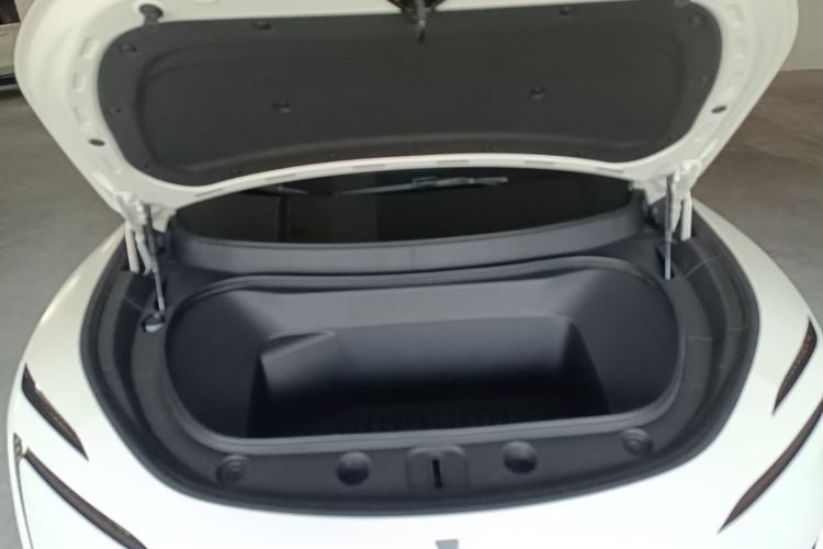 Used Avatr 11 2022 Long-Range Dual-Motor Luxury Edition 5 Seats Engine Bay