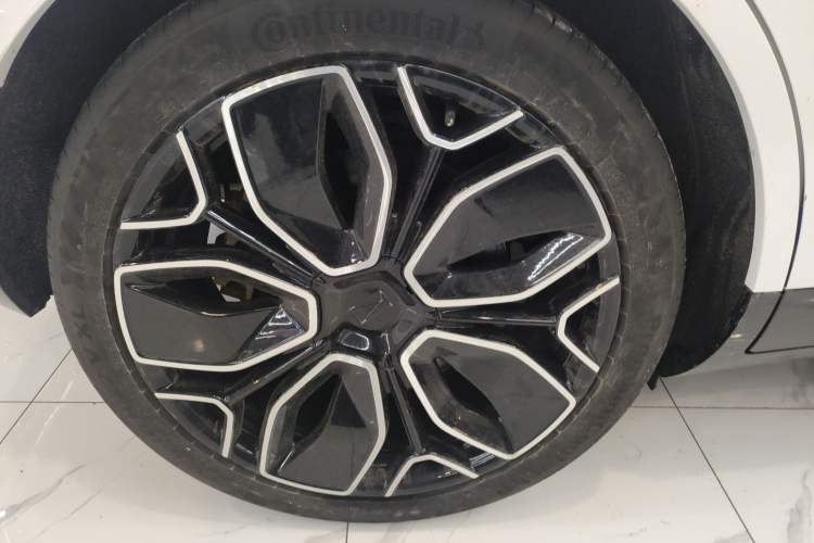 Used Avatr 11 2022 Ultra-Long Range Dual-Motor Luxury Edition 4 Seats Exterior 5