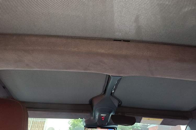 Used Avatr 11 2022 Long-Range Dual-Motor Luxury Edition 4 Seats Headliner