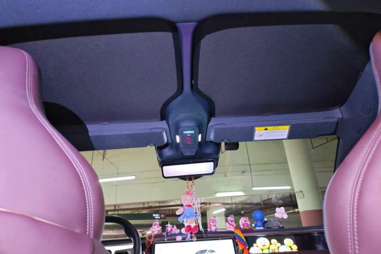 Used Avatr 11 2022 Long-Range Dual-Motor Luxury Edition 5 Seats Headliner