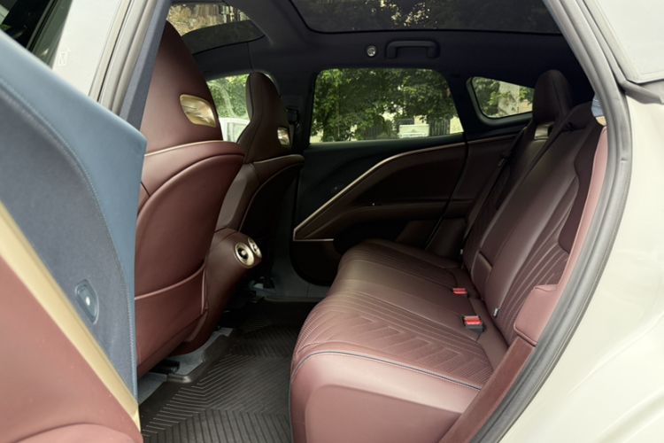 Used Avatr 11 2022 Long-Range Dual-Motor Luxury Edition 5 Seats Interior 5