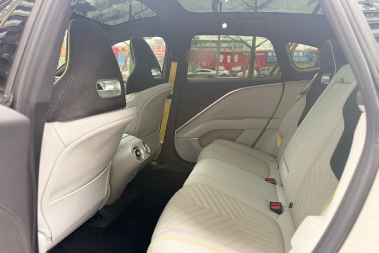 Used Avatr 11 2022 Long-Range Dual-Motor Version 5 Seats Interior 9