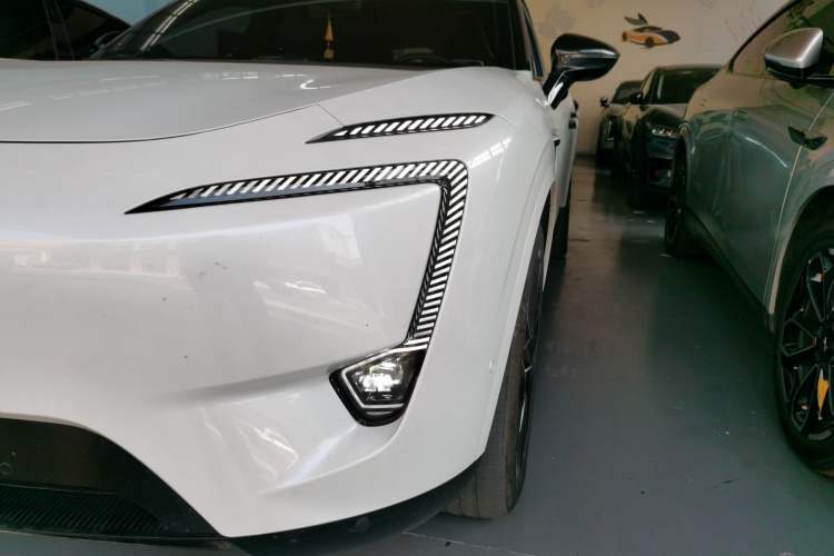Used Avatr 11 2022 Long-Range Dual-Motor Luxury Edition 4 Seats Left Front Headlight