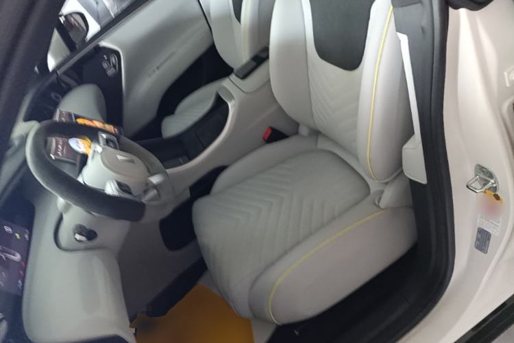 Used Avatr 11 2022 Long-Range Dual-Motor Luxury Edition 5 Seats Left Front Seat